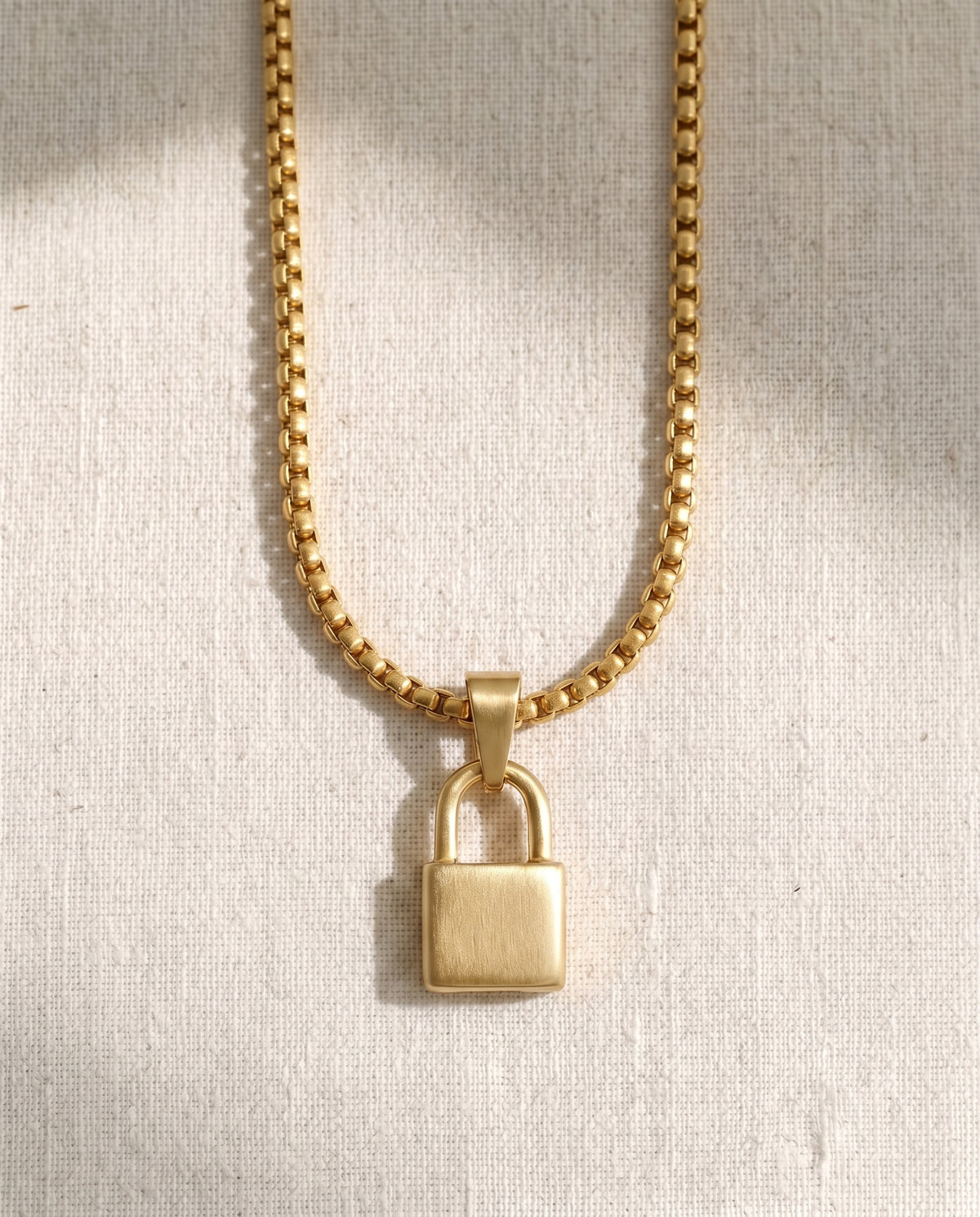 Pearl Chain + Pinky Promise Lock Pendant Set